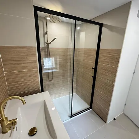 Le Des Remparts Le Triplex Apartment *